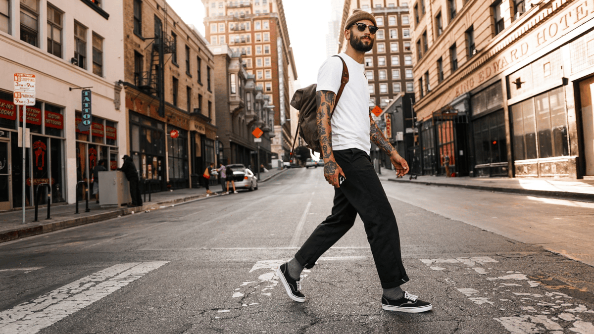 <span id="hs_cos_wrapper_name" class="hs_cos_wrapper hs_cos_wrapper_meta_field hs_cos_wrapper_type_text" style="" data-hs-cos-general-type="meta_field" data-hs-cos-type="text" >How to start a walking tour business and maximize your potential</span>