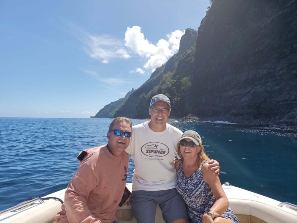 Makana Charters & Tours
